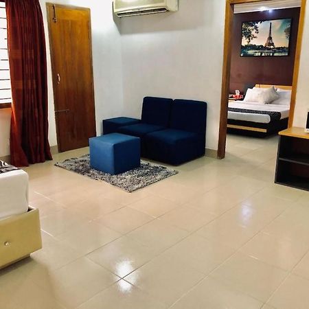 فندق تروبيكال دايزي داكا المظهر الخارجي الصورة